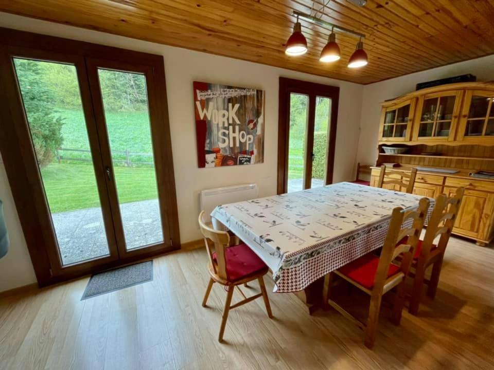 ג'רארדמר Le Bois Joli Chalet 4 Etoiles Cledicihome Cadre Paisible En Lisiere De Foret חדר תמונה
