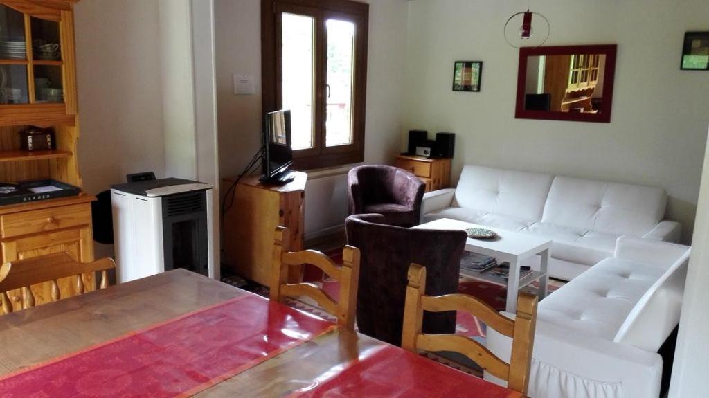 ג'רארדמר Le Bois Joli Chalet 4 Etoiles Cledicihome Cadre Paisible En Lisiere De Foret חדר תמונה